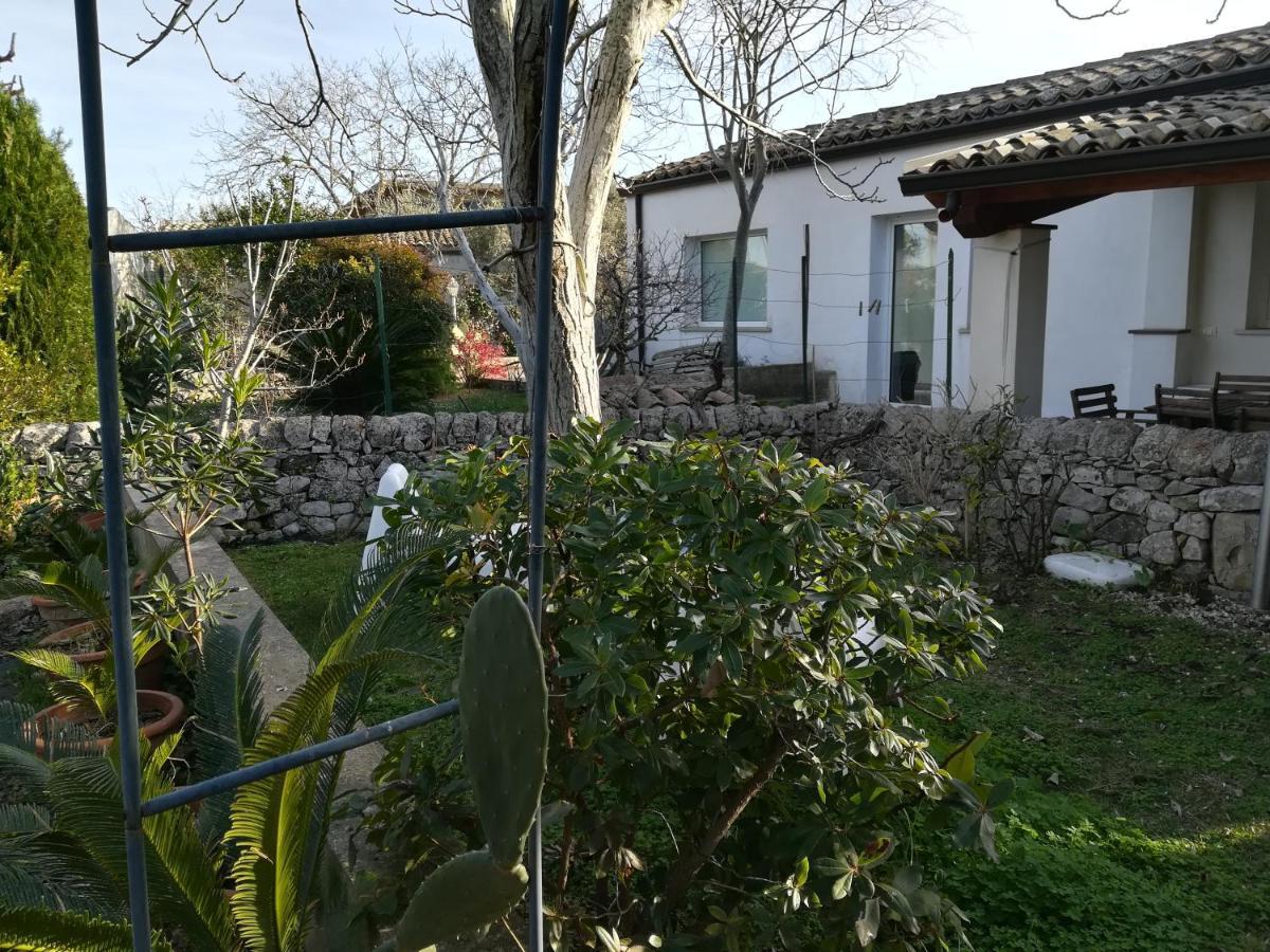 Casa Degli Avi Don Neli, Immersa Nella Natura Modica Exterior photo